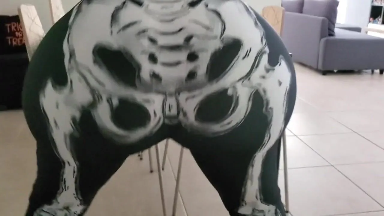 Fucked 18 Year old with a Big Ass Wearing Kinky Tokyo Ghoul Mask