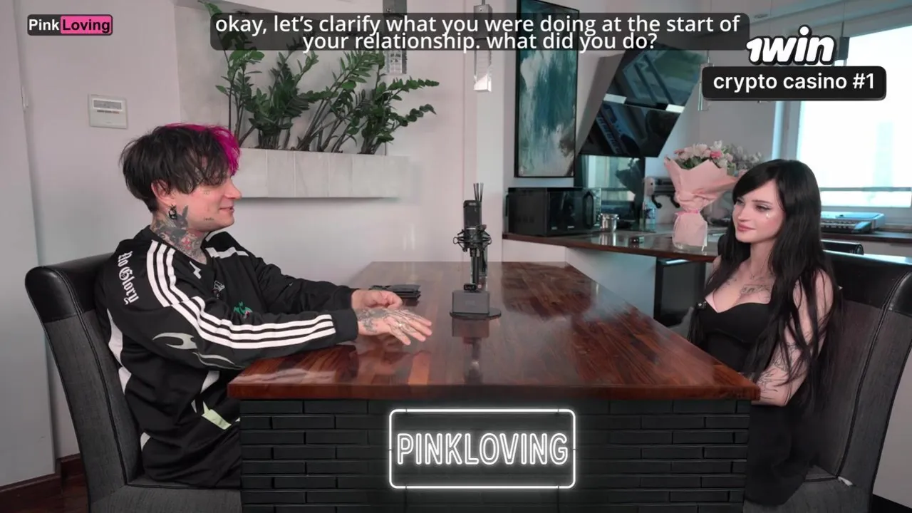 Pinkloving gets interviewed and loves pink in this exclusive duo podcast