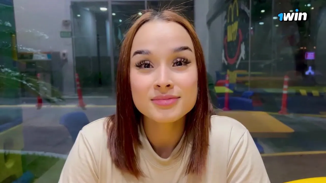 Abella Olsen's big tits get pounded in the bathroom by her new employee! Risky Public Sex!