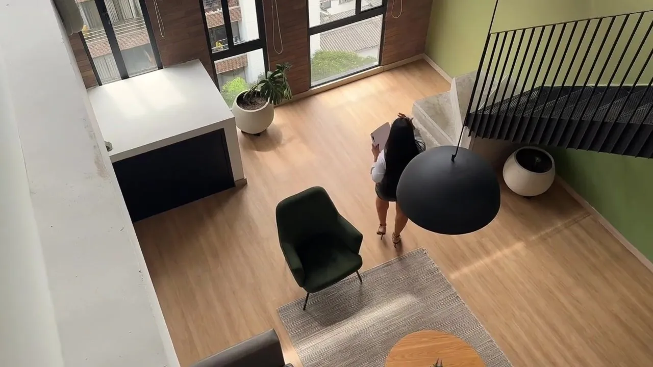 VIP client bangs leggy real estate agent Marianna Arroyo in POV