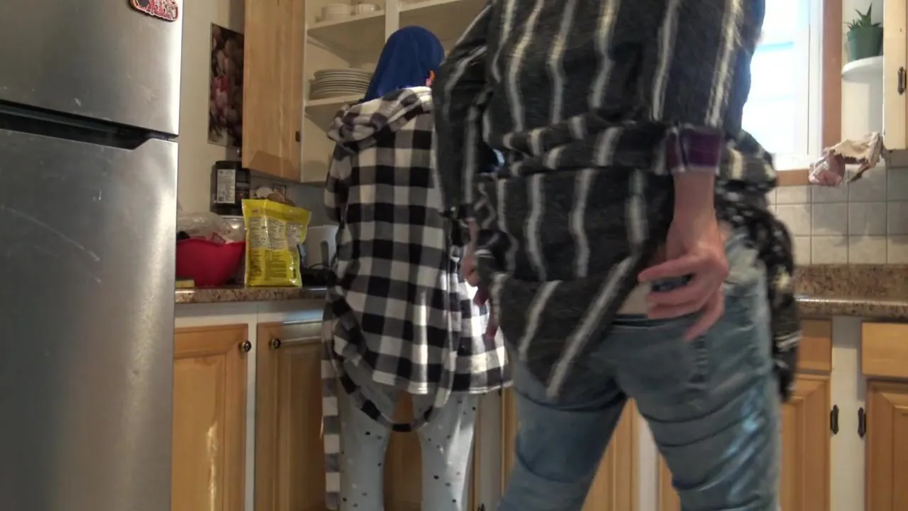 Turkish couple Souzan Halabi gets their big asses drilled hard in hot anal sex tape