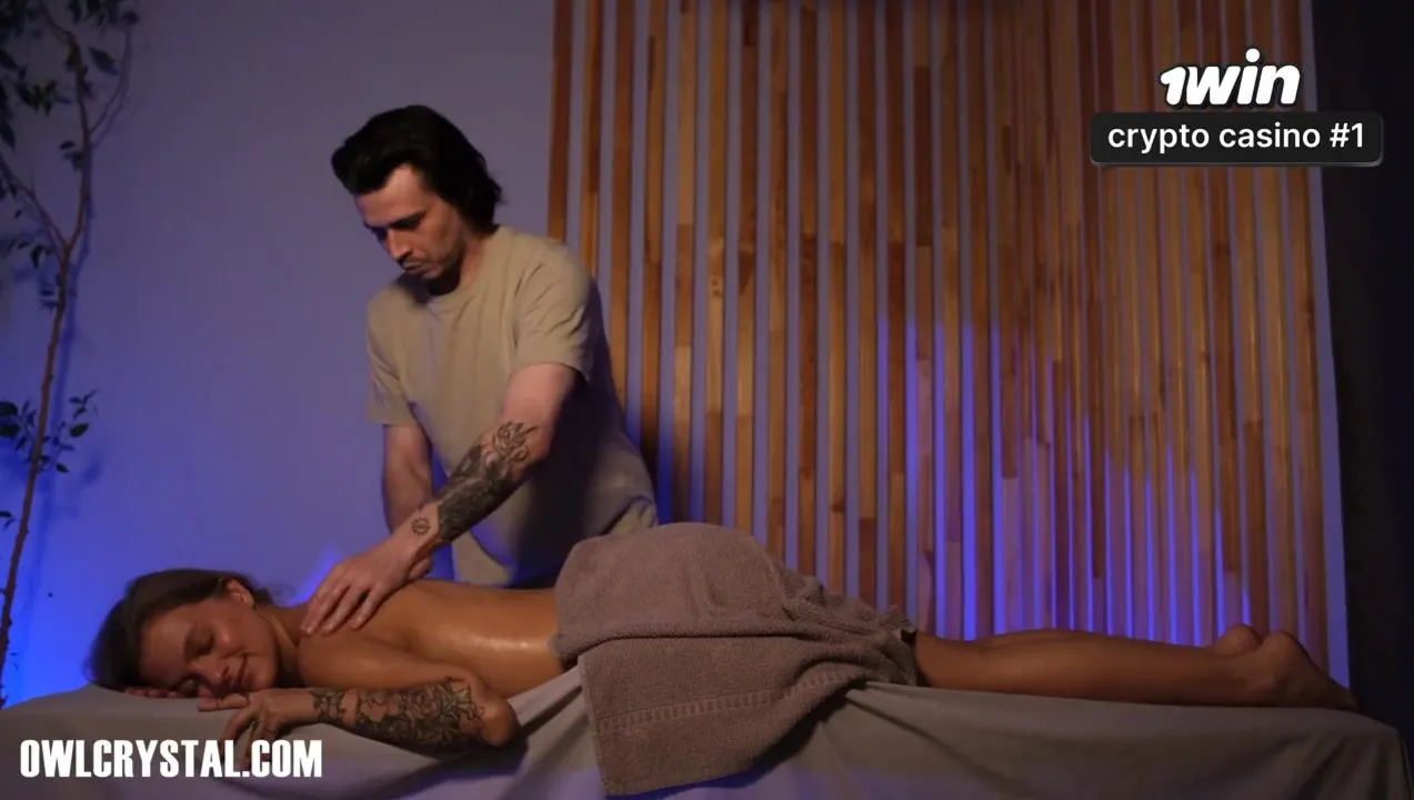 Homemade Masseur Creampies Cheating Wife with Big Dick and Oily Feet