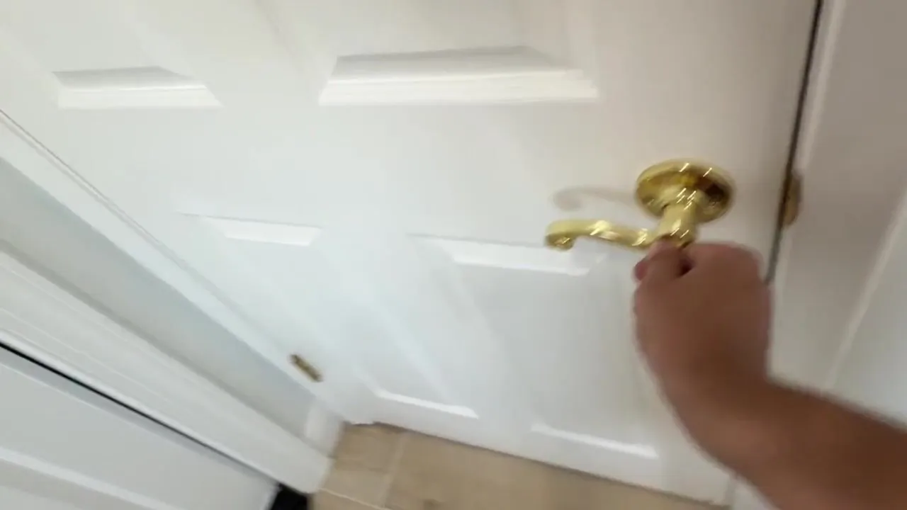 Cassie2sassy & Scott Stark in hot POV action with stepdaughter in the middle of the night